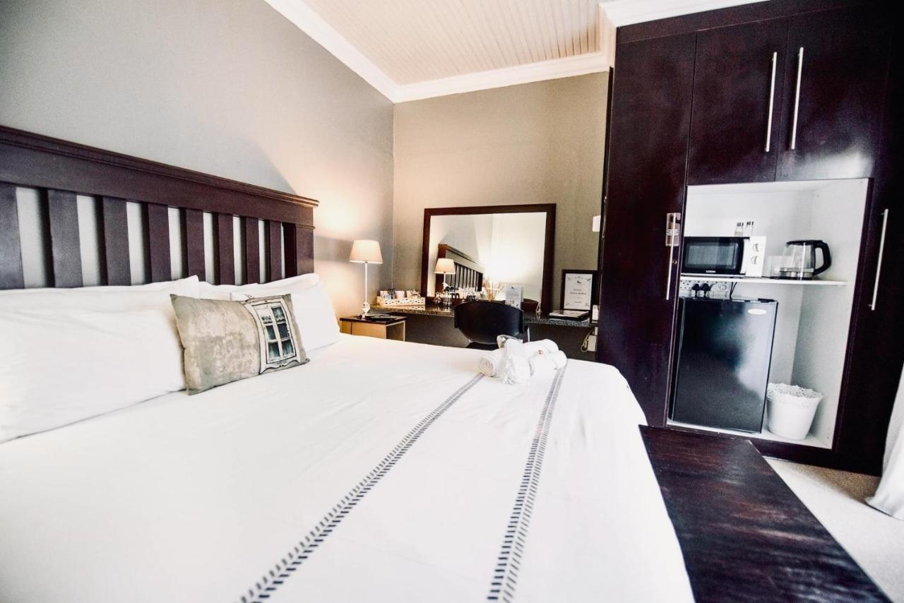 Cottonwood Guesthouse Oasis Блумфонтейн Екстер'єр фото