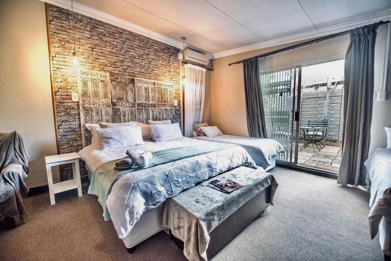 Cottonwood Guesthouse Oasis Блумфонтейн Екстер'єр фото