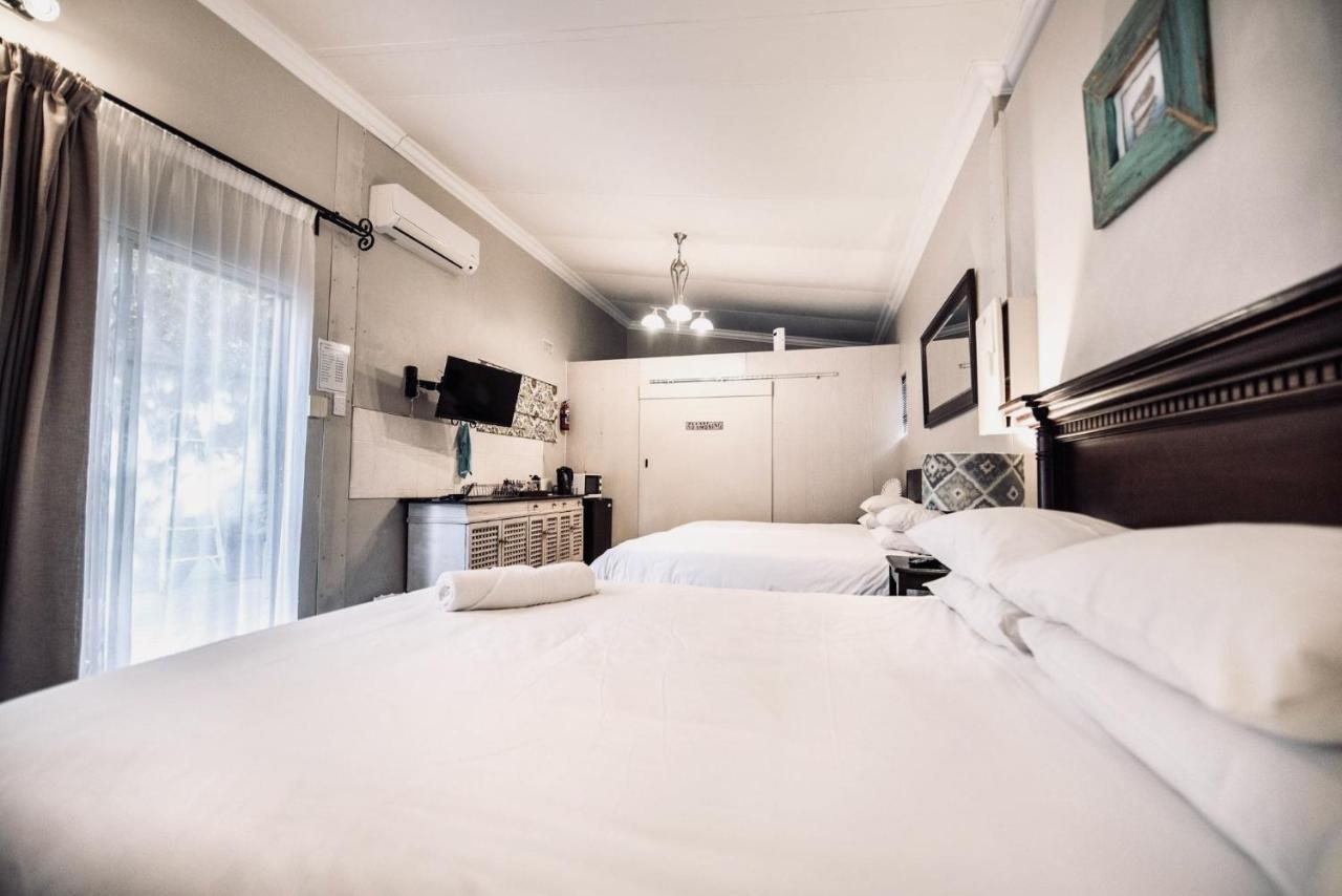 Cottonwood Guesthouse Oasis Блумфонтейн Екстер'єр фото